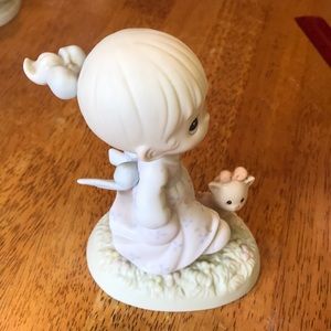 Precious Moments Figurine